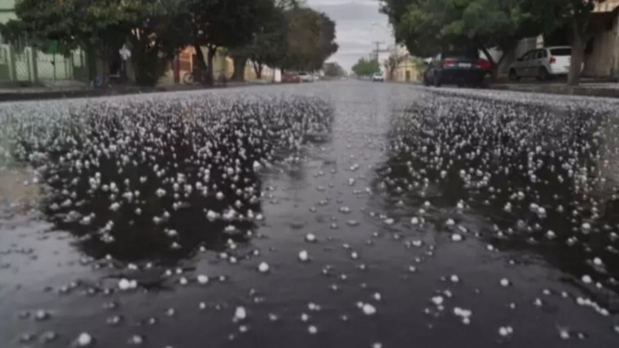 Asisten en el Este de Mendoza a los vecinos afectados por la tormenta